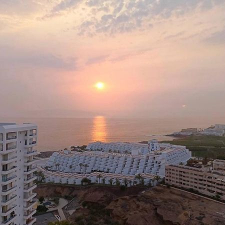 Sunset Haven: Amazing Apartment with Relaxing Ambiance and Scenic Views Costa Adeje  Exterior photo